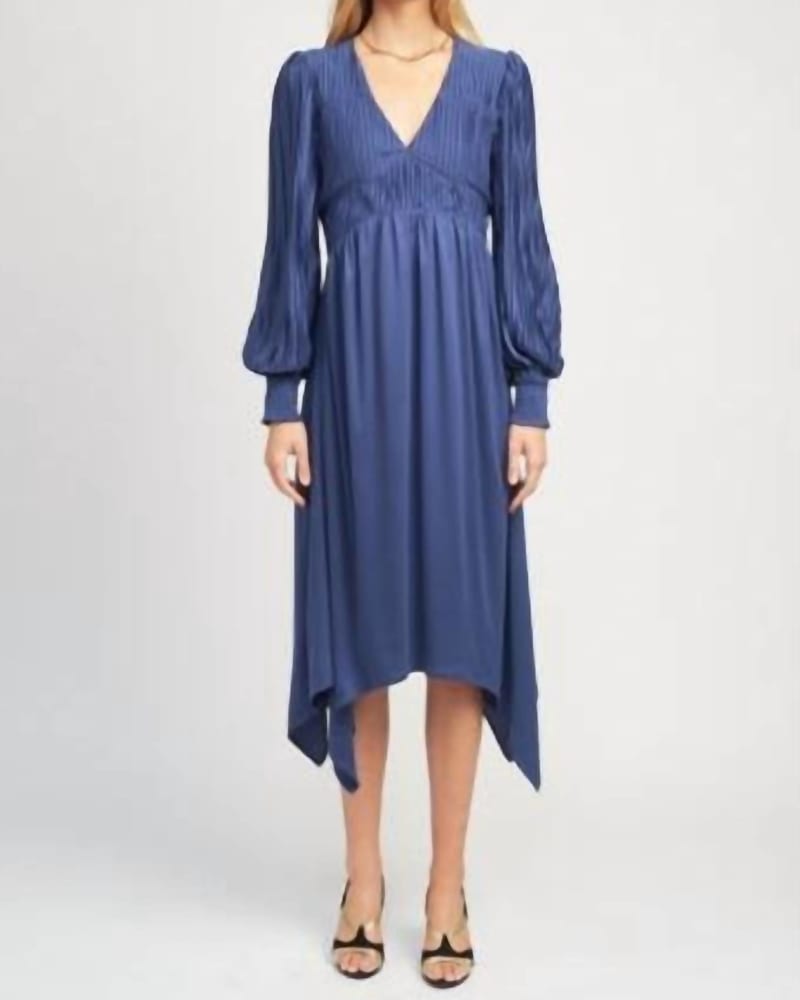 Front of a model wearing a size L Lisa Midi Dress In Satin Blue in Satin Blue by En Saison. | dia_product_style_image_id:344670